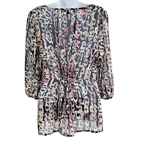 Forever 21 3/4 Sleeve 1/4 Button Pleated Front Top - Picture 8 of 9